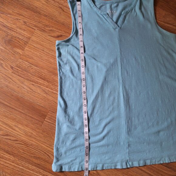 Denim & Co. Textured Knit Split V-Neck Sleeveless Tunic Light Turquoise Medium - Picture 8 of 8